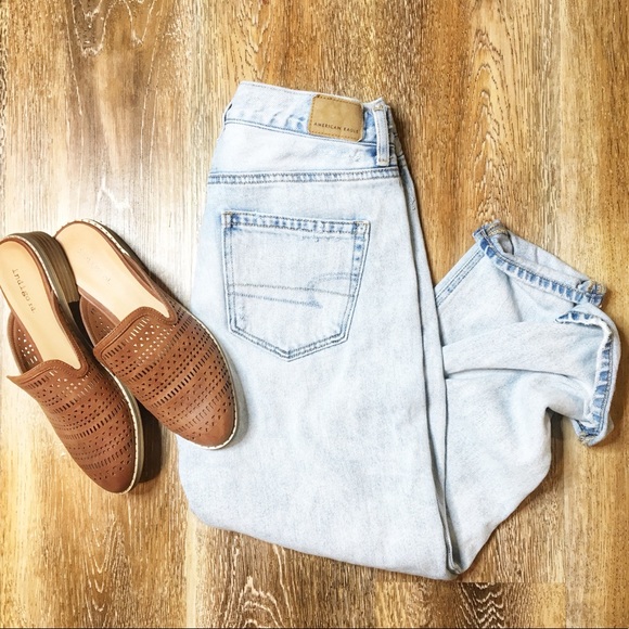 American Eagle Outfitters Denim - AEO | Lightwash Distressed Girlfriend Jeans